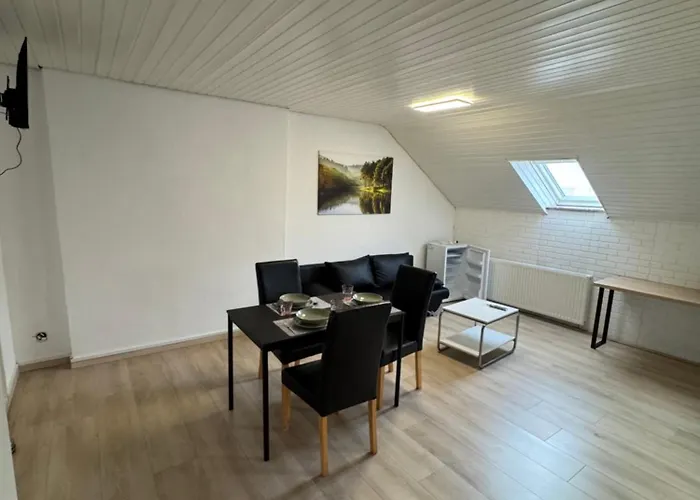 Charmante Dg In Mg Waldhausen * 门兴格拉德巴赫